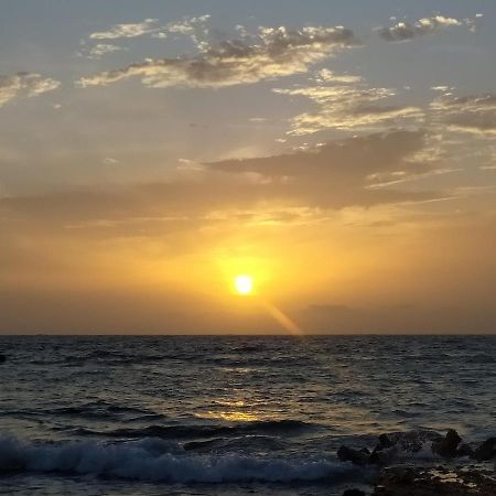 Sol Y Mar Hotel Puerto Limon Ngoại thất bức ảnh